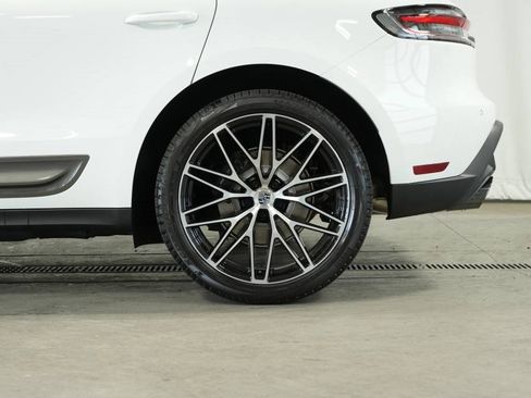 New 2025 Porsche Macan Turbo image 43