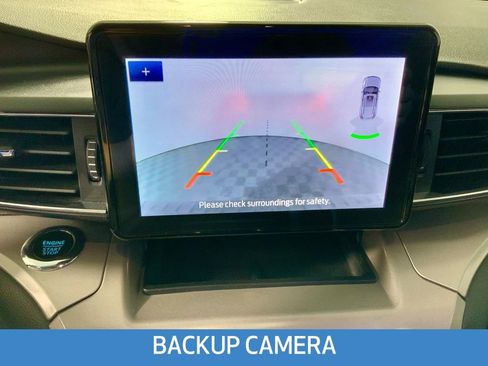 Used 2023 Ford Explorer XLT w/ Equipment Group 202A image 5