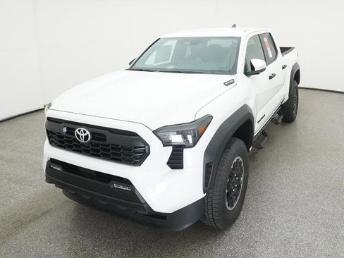 New 2025 Toyota Tacoma TRD Off-Road image 3