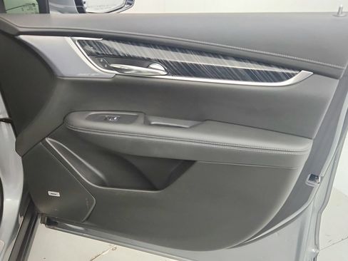 Certified 2023 Cadillac XT6 Premium Luxury w/ LPO, Floor Liner Package AWD/4WD image 26
