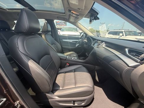 Used 2020 INFINITI QX50 Luxe w/ Navigation Package FWD image 21