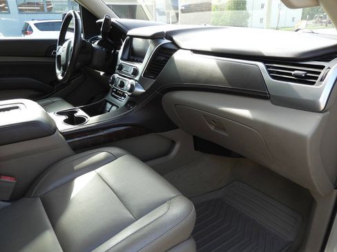 Used 2015 Chevrolet Suburban LT AWD/4WD image 44