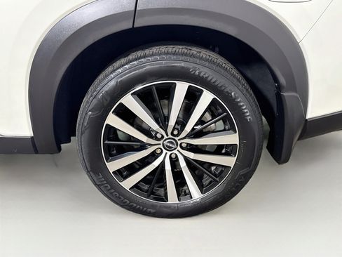 Used 2024 Nissan Pathfinder Platinum AWD/4WD image 27