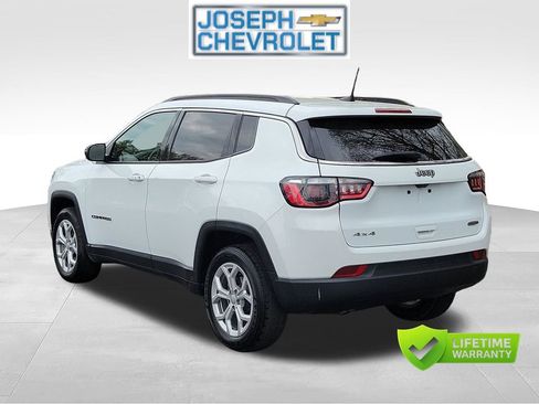Used 2024 Jeep Compass Latitude AWD/4WD image 3