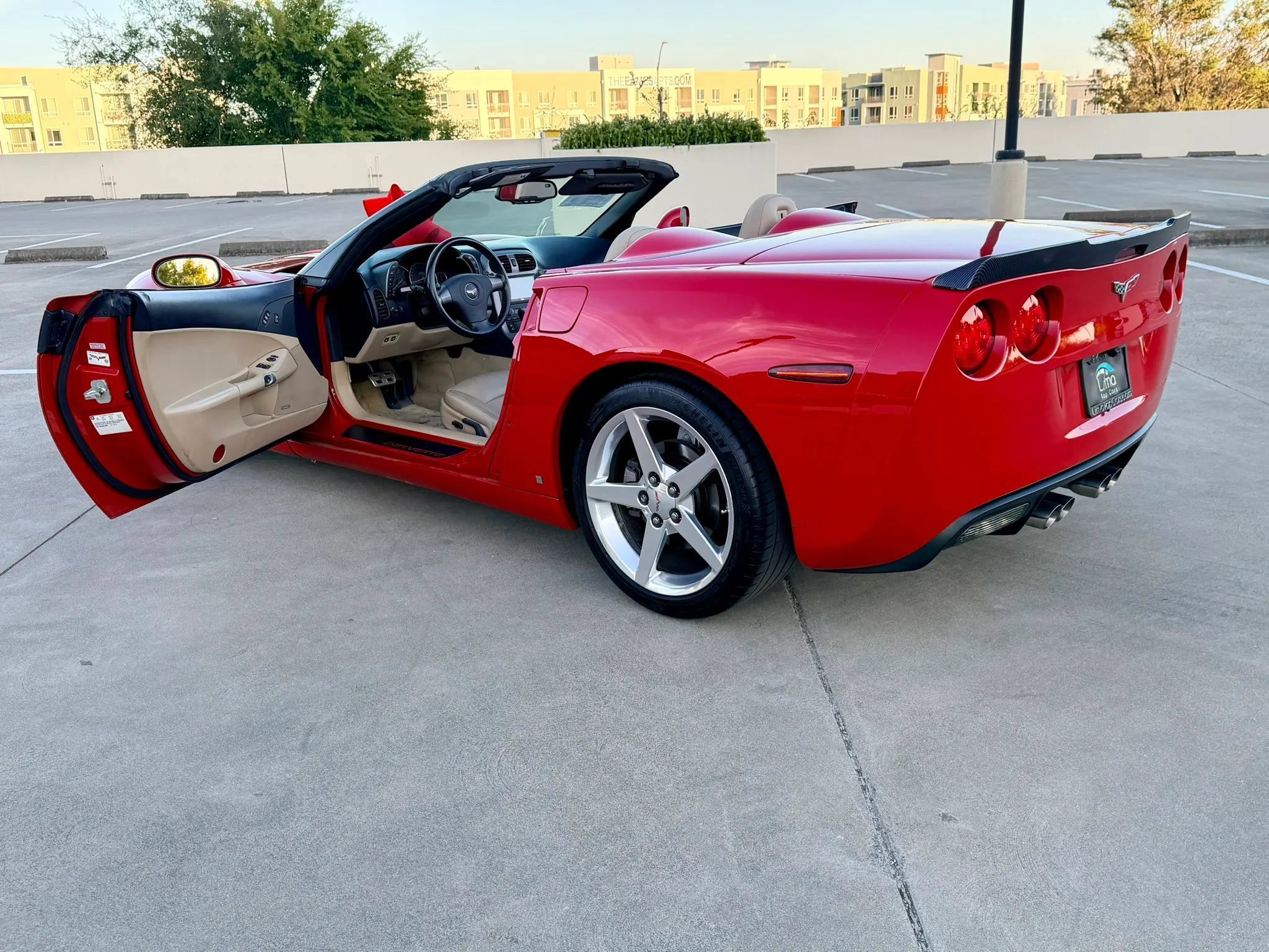 Used 2006 Chevrolet Corvette Convertible w/ Preferred Equipment Group RWD image 43