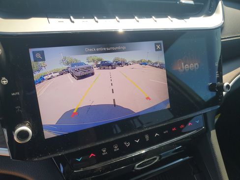 New 2026 Jeep Grand Cherokee Altitude RWD image 19