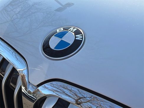 Used 2022 BMW X7 xDrive40i w/ Premium Package image 15