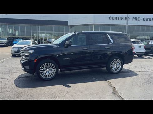 Used 2023 Chevrolet Tahoe High Country AWD/4WD image 4