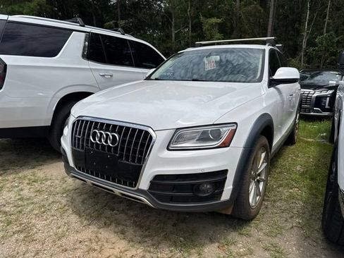 Used 2017 Audi Q5 2.0T Premium Plus w/ Technology Package AWD/4WD image 4