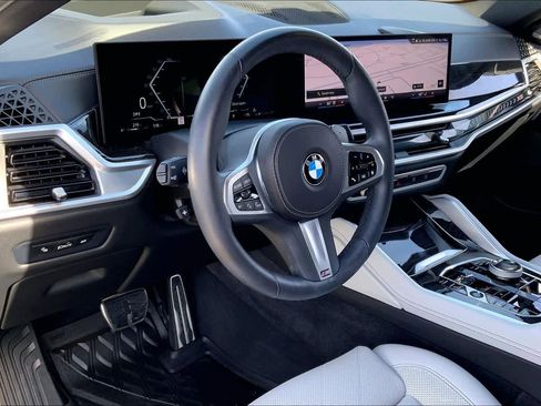 Used 2025 BMW X6 xDrive40i w/ Executive Package image 17