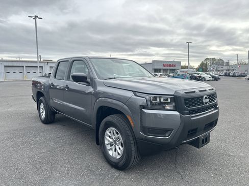 New 2026 Nissan Frontier S image 3