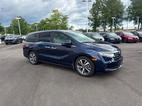 Certified 2024 Honda Odyssey Touring image 7