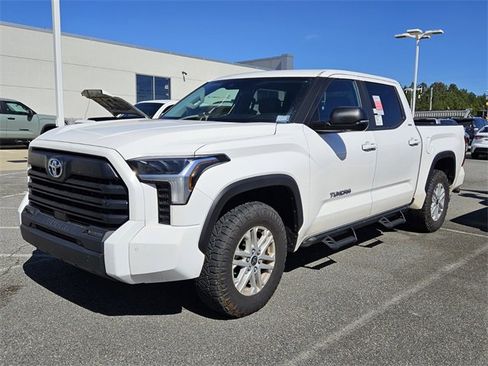 Used 2024 Toyota Tundra SR5 image 3