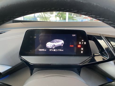 Used 2023 Volkswagen ID.4 Pro S image 29