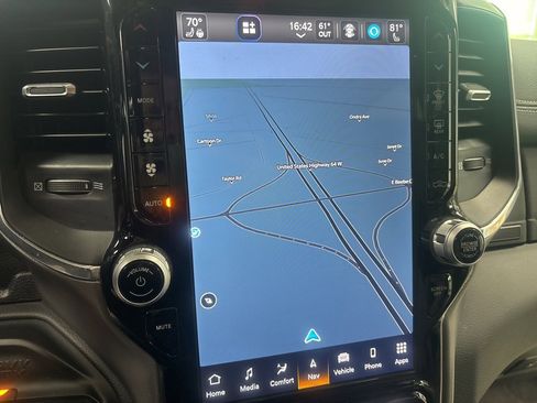 Used 2024 RAM 2500 Laramie w/ Sport Appearance Package image 27