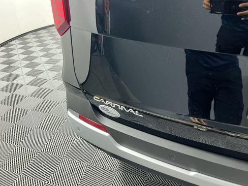 Certified 2026 Kia Carnival EX FWD image 5