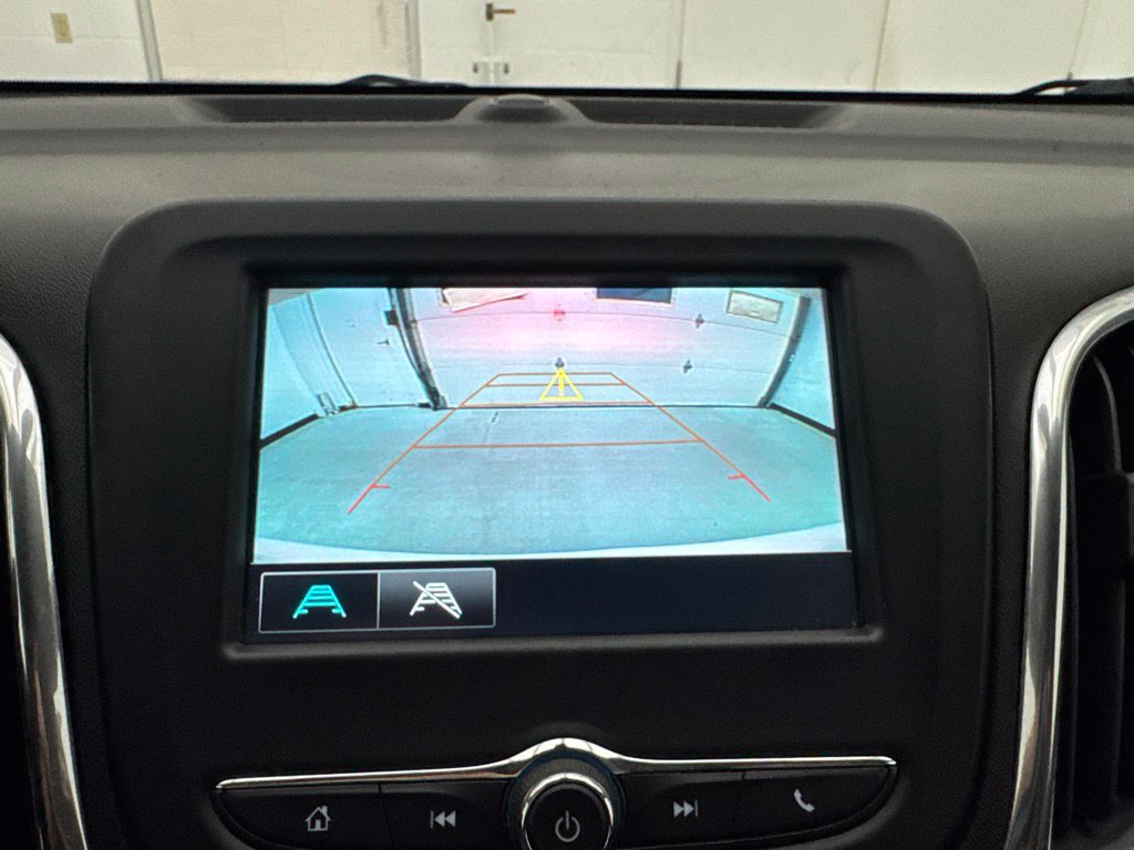 Used 2018 Chevrolet Equinox LT FWD image 23
