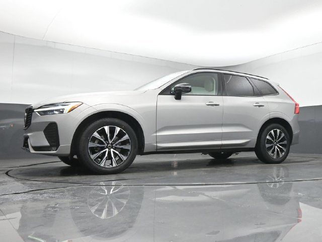 Used 2024 Volvo XC60 B5 Core AWD/4WD image 36