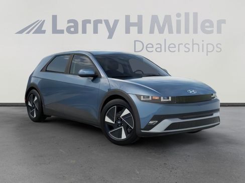 New 2026 Hyundai Ioniq 5 SE RWD image 2