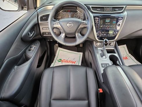 Used 2024 Nissan Murano SV image 11