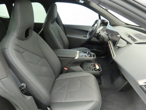 Certified 2025 BMW iX xDrive50 image 19