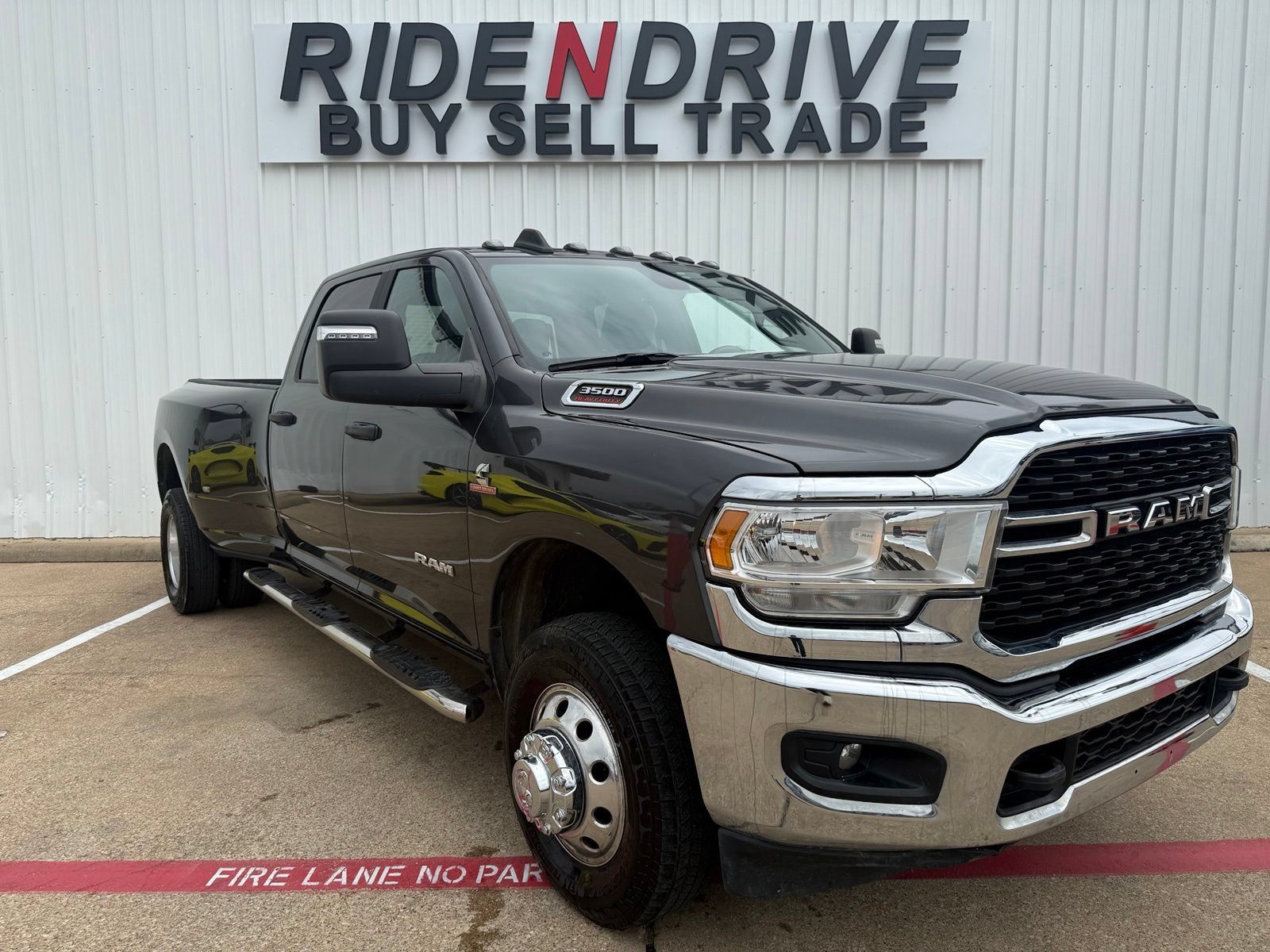 Used 2024 RAM 3500 Big Horn w/ Bed Utility Group AWD/4WD image 8
