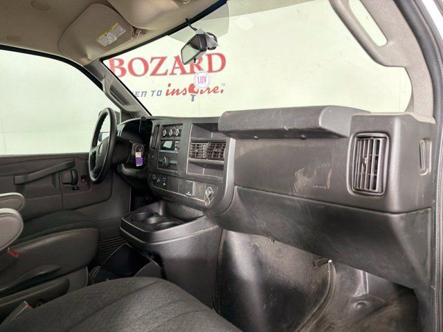 Used 2020 GMC Savana 2500 w/ Driver Convenience Package RWD image 31