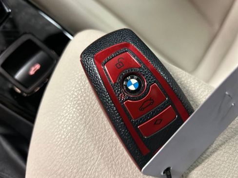 Used 2016 BMW 228i Convertible image 19