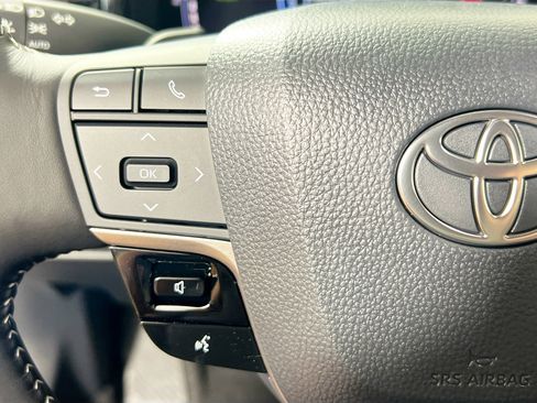 New 2026 Toyota Camry SE image 18