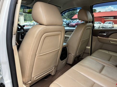 Used 2013 Chevrolet Silverado 1500 LTZ w/ LTZ White Diamond Edition AWD/4WD image 30