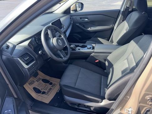Used 2024 Nissan Rogue SV AWD/4WD image 10