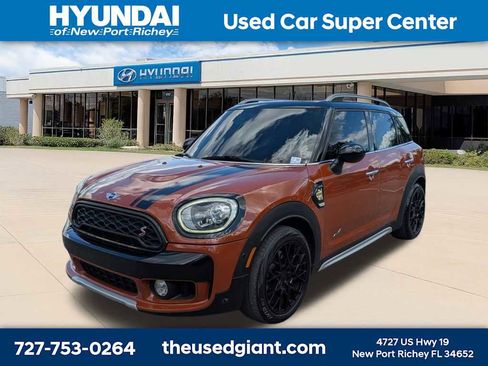 Used 2017 MINI Cooper Countryman S image 1