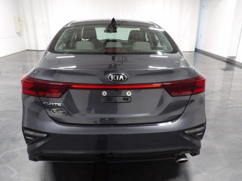Used 2021 Kia Forte LXS FWD image 5