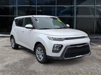 Used 2022 Kia Soul LX FWD video 1