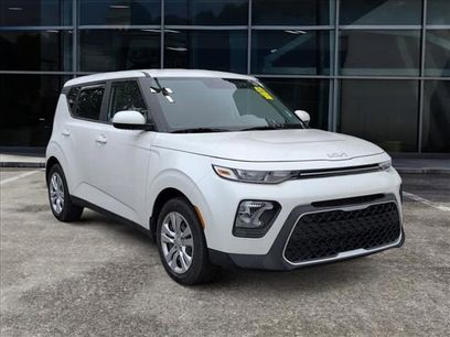 Used 2022 Kia Soul LX
