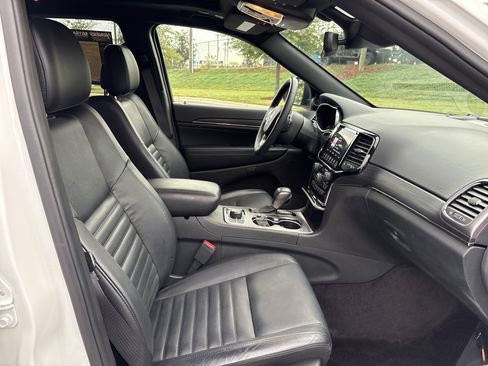 Used 2019 Jeep Grand Cherokee Limited X AWD/4WD image 25