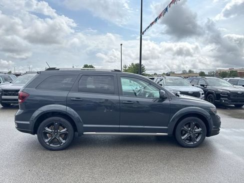 Used 2018 Dodge Journey Crossroad w/ Driver Convenience Group FWD image 6