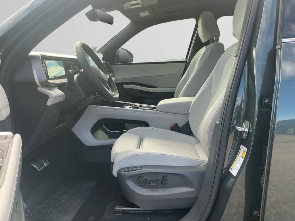 New 2027 Volkswagen Atlas SEL R-Line AWD/4WD image 9