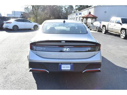 New 2026 Hyundai Sonata SE image 4