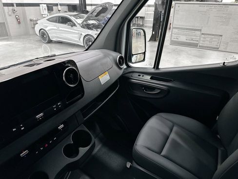New 2026 Mercedes-Benz Sprinter 2500 image 23