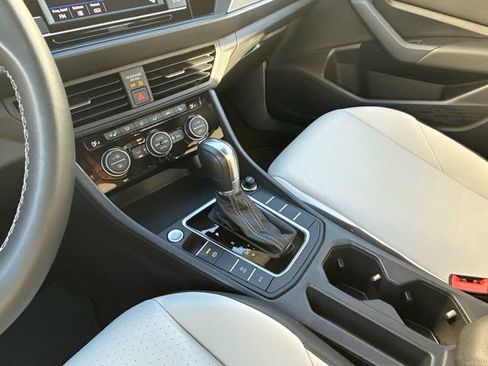 Used 2019 Volkswagen Jetta R-Line w/ R-Line Cold Weather Package image 22
