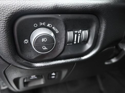 Used 2019 RAM 1500 Big Horn AWD/4WD image 20