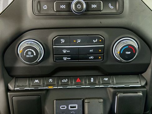 Used 2024 Chevrolet Silverado 1500 Custom RWD image 18