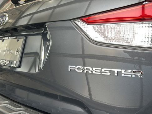 Used 2022 Subaru Forester Premium image 26