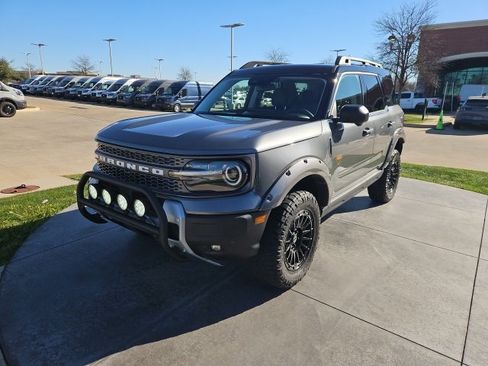 Used 2025 Ford Bronco Sport Badlands w/ Badlands Tech Package image 3