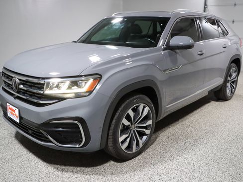 Used 2023 Volkswagen Atlas Cross Sport SEL Premium R-Line AWD/4WD image 34