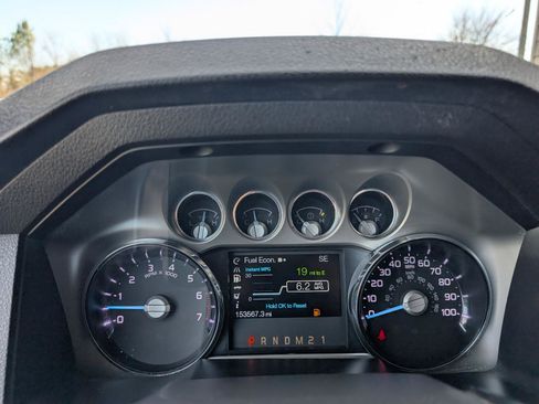 Used 2015 Ford F250 Lariat w/ Chrome Package image 15