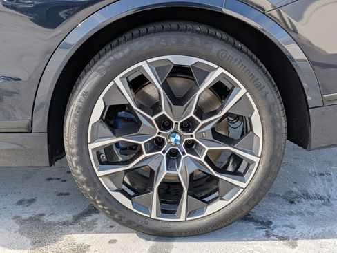 Certified 2024 BMW X7 M60i w/ Executive Package AWD/4WD image 27