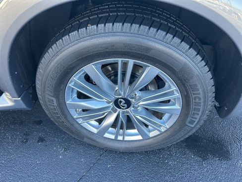 Used 2019 INFINITI QX80 Luxe image 12