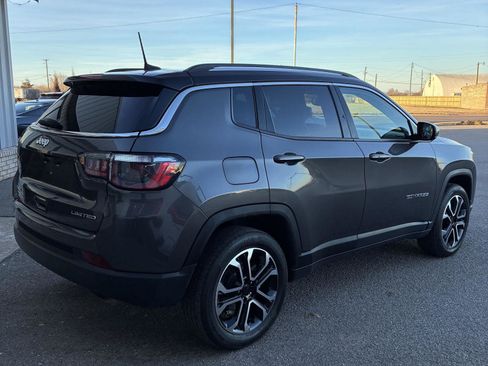 Used 2022 Jeep Compass Limited image 5